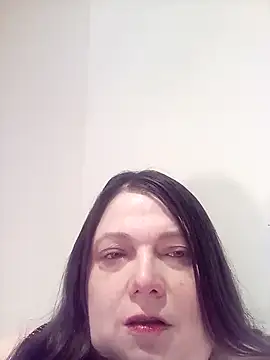 Snapshot of HotHornyEmmaX chatting on 02-15-25, 05:41 HotHornyEmmaX online show from 02-15-25, 05:41