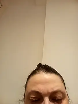 Snapshot of HotHornyEmmaX chatting on 12-15-25, 07:56 HotHornyEmmaX online show from 12-15-25, 07:56