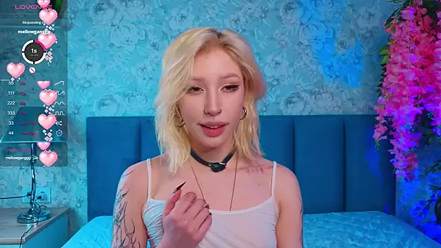 Snapshot of SallyCha chatting on 03-22-25, 07:15 SallyCha online show from 03-22-25, 07:15