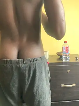 Snapshot of JoyStickAfrica chatting on 09-25-25, 04:49 JoyStickAfrica online show from 09-25-25, 04:49