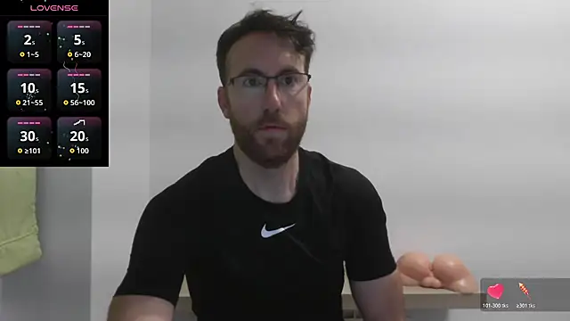 Snapshot of machohiberiko chatting on 01-08-26, 07:27 machohiberiko online show from 01-08-26, 07:27