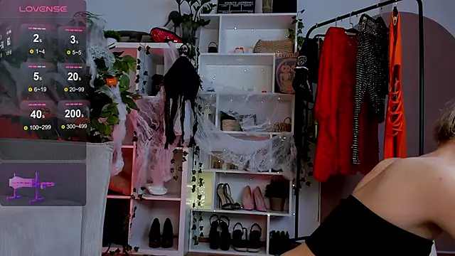 Snapshot of Rachel_Rut chatting on 10-26-25, 04:07 Rachel Rut online show from 10-26-25, 04:07