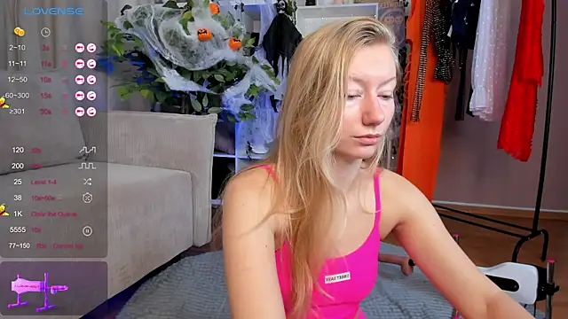 Snapshot of Rachel_Rut chatting on 10-29-25, 04:15 Rachel Rut online show from 10-29-25, 04:15