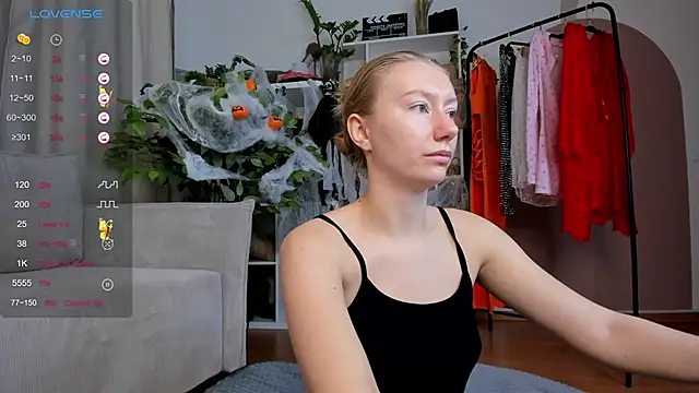 Snapshot of Rachel_Rut chatting on 10-30-25, 04:14 Rachel Rut online show from 10-30-25, 04:14