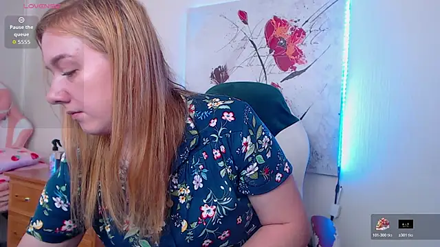 Snapshot of MarthaSimons chatting on 06-30-26, 04:13 MarthaSimons online show from 06-30-26, 04:13