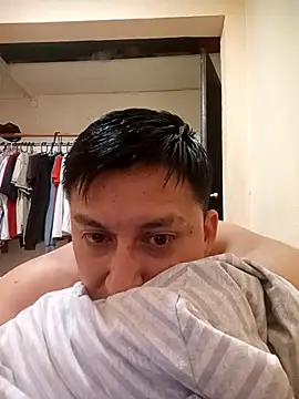 LuisMex1998 online show from 04-09-26, 10:31