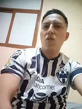 Snapshot of LuisMex1998 chatting on 07-15-26, 08:52 LuisMex1998 online show from 07-15-26, 08:52