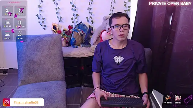 Tina 4 Charlie online show from 11-30-25, 02:54