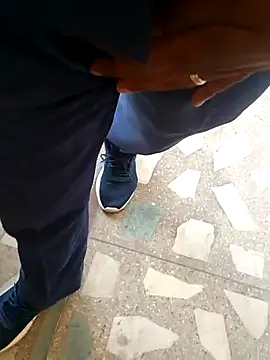 Snapshot of Raj41 chatting on 03-05-25, 04:24 Raj41 online show from 03-05-25, 04:24