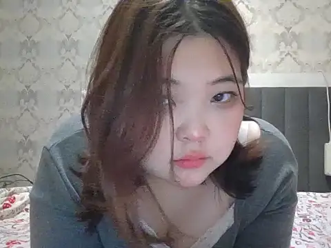 Snapshot of elysiann3 chatting on 02-01-25, 05:37 elysiann3 online show from 02-01-25, 05:37