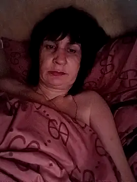 Laura Kiss online show from 04-20-26, 10:11