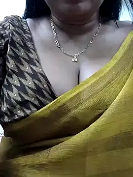 Snapshot of Queenflowerr chatting on 01-23-25, 04:52 Queenflowerr online show from 01-23-25, 04:52