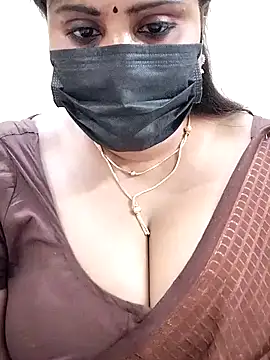 Snapshot of Queenflowerr chatting on 01-27-25, 06:09 Queenflowerr online show from 01-27-25, 06:09