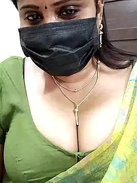 Snapshot of Queenflowerr chatting on 02-03-25, 10:14 Queenflowerr online show from 02-03-25, 10:14