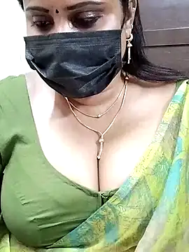 Snapshot of Queenflowerr chatting on 02-03-25, 01:30 Queenflowerr online show from 02-03-25, 01:30