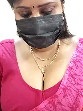 Snapshot of Queenflowerr chatting on 02-08-25, 04:03 Queenflowerr online show from 02-08-25, 04:03