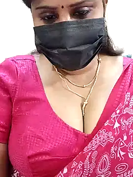 Snapshot of Queenflowerr chatting on 02-09-25, 05:11 Queenflowerr online show from 02-09-25, 05:11