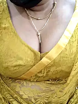 Snapshot of Queenflowerr chatting on 03-12-25, 02:20 Queenflowerr online show from 03-12-25, 02:20