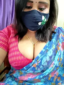 Queenflowerr online show from 04-05-26, 04:48