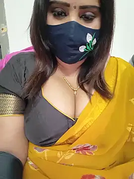 Queenflowerr online show from 06-04-26, 09:37