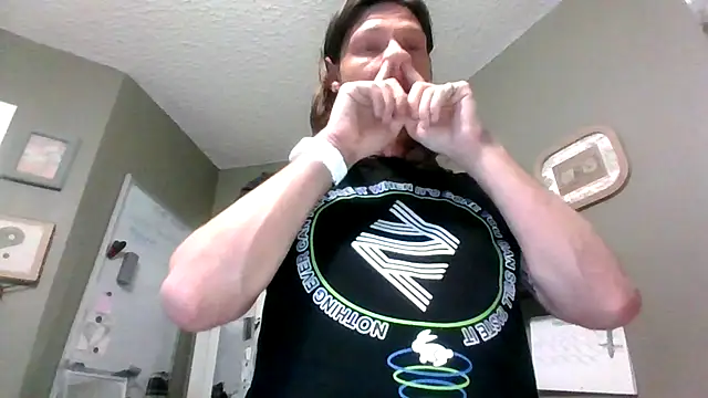 Snapshot of HarvryBlaze chatting on 02-20-26, 01:57 HarvryBlaze online show from 02-20-26, 01:57