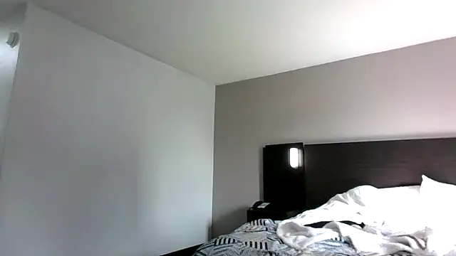 Snapshot of HarvryBlaze chatting on 03-09-26, 03:16 HarvryBlaze online show from 03-09-26, 03:16