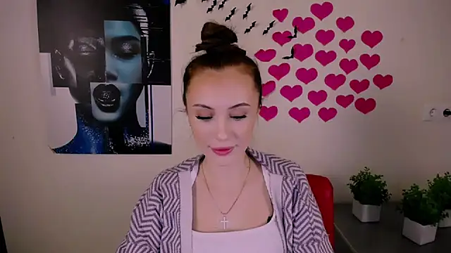 Snapshot of Nikonara_Love chatting on 01-22-25, 01:53 Nikonara Love online show from 01-22-25, 01:53