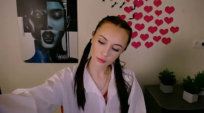 Snapshot of Nikonara_Love chatting on 01-23-25, 03:54 Nikonara Love online show from 01-23-25, 03:54