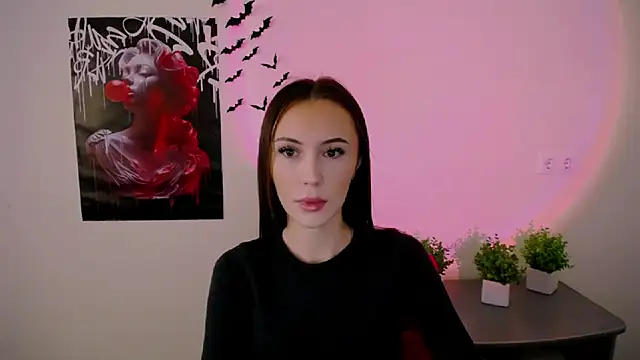 Snapshot of Nikonara_Love chatting on 02-05-25, 12:27 Nikonara Love online show from 02-05-25, 12:27
