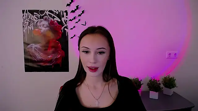 Snapshot of Nikonara_Love chatting on 02-08-25, 01:01 Nikonara Love online show from 02-08-25, 01:01