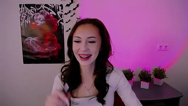 Snapshot of Nikonara_Love chatting on 02-09-25, 01:25 Nikonara Love online show from 02-09-25, 01:25