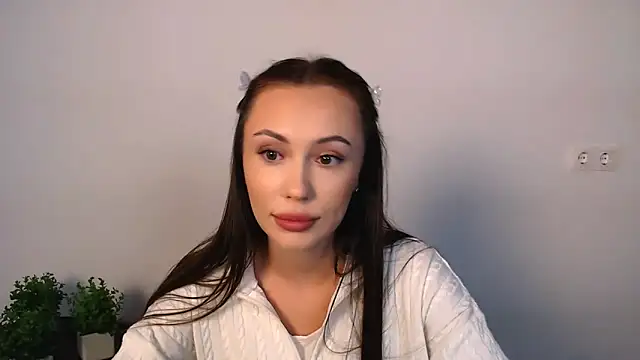 Snapshot of Nikonara_Love chatting on 10-19-25, 01:01 Nikonara Love online show from 10-19-25, 01:01