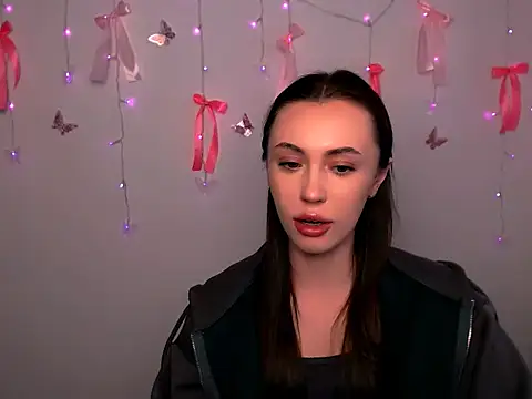 Snapshot of Nikonara_Love chatting on 04-29-26, 12:09 Nikonara Love online show from 04-29-26, 12:09