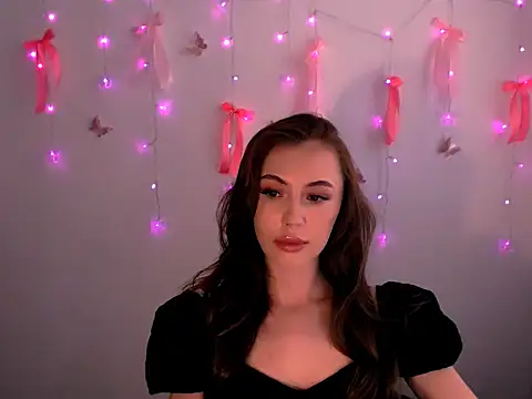 Snapshot of Nikonara_Love chatting on 06-06-26, 12:10 Nikonara Love online show from 06-06-26, 12:10