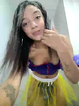 Snapshot of Briannasweeth17 chatting on 02-06-25, 06:24 Briannasweeth17 online show from 02-06-25, 06:24