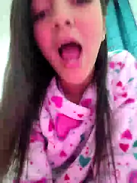 Snapshot of Briannasweeth17 chatting on 02-10-25, 04:08 Briannasweeth17 online show from 02-10-25, 04:08