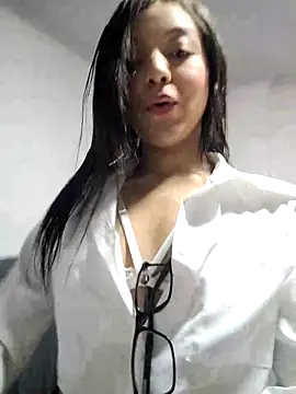 Snapshot of Briannasweeth17 chatting on 03-12-25, 01:14 Briannasweeth17 online show from 03-12-25, 01:14