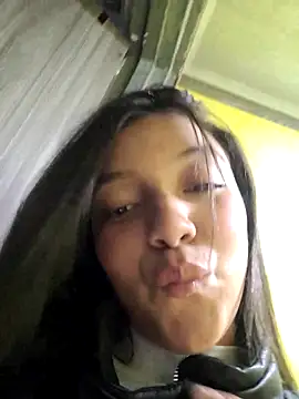 Snapshot of Briannasweeth17 chatting on 03-21-25, 01:02 Briannasweeth17 online show from 03-21-25, 01:02