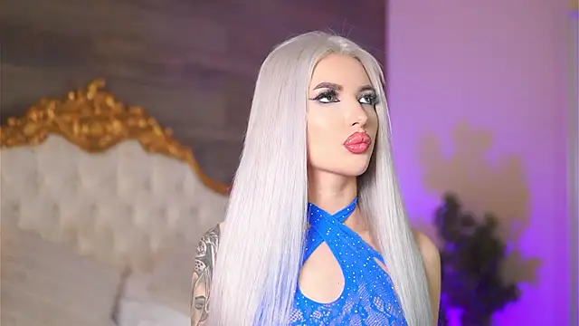 Snapshot of Juicy_Jessye chatting on 02-19-25, 07:48 Juicy Jessye online show from 02-19-25, 07:48