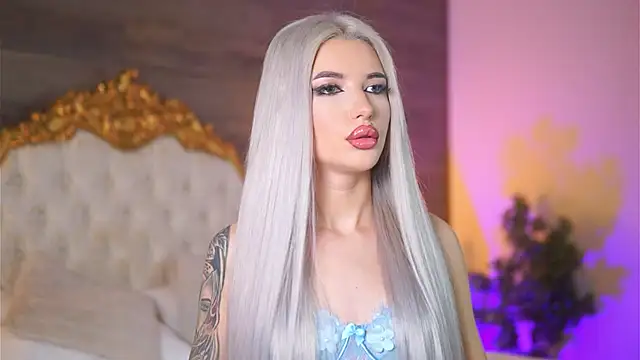 Snapshot of Juicy_Jessye chatting on 02-20-25, 08:03 Juicy Jessye online show from 02-20-25, 08:03