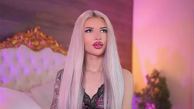 Snapshot of Juicy_Jessye chatting on 03-16-25, 08:21 Juicy Jessye online show from 03-16-25, 08:21