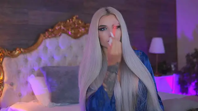 Snapshot of Juicy_Jessye chatting on 09-08-25, 07:46 Juicy Jessye online show from 09-08-25, 07:46