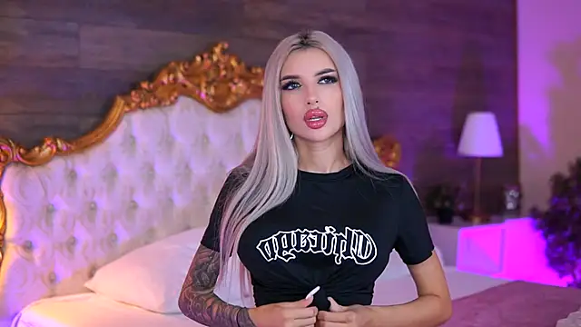 Snapshot of Juicy_Jessye chatting on 10-05-25, 08:51 Juicy Jessye online show from 10-05-25, 08:51