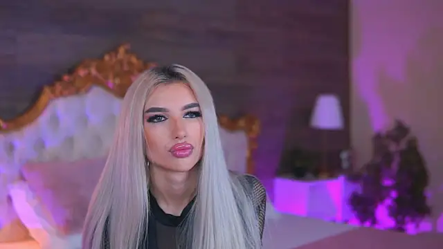 Snapshot of Juicy_Jessye chatting on 10-25-25, 08:25 Juicy Jessye online show from 10-25-25, 08:25