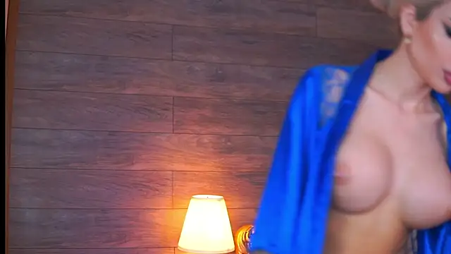 Snapshot of Juicy_Jessye chatting on 10-31-25, 08:43 Juicy Jessye online show from 10-31-25, 08:43