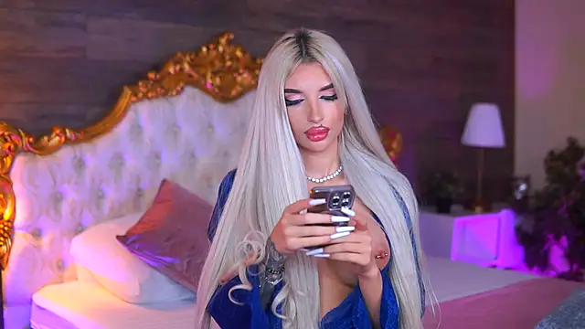 Snapshot of Juicy_Jessye chatting on 12-15-25, 08:46 Juicy Jessye online show from 12-15-25, 08:46