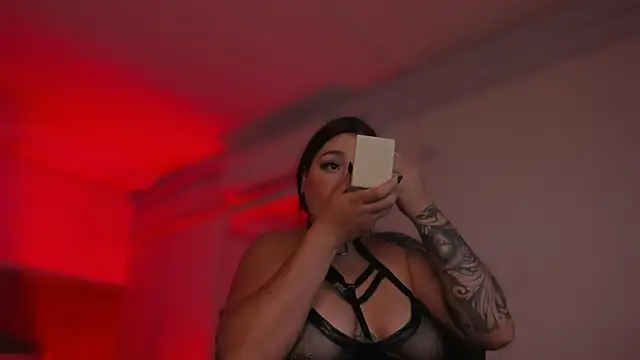 bonnieAn online show from 11-15-25, 11:18