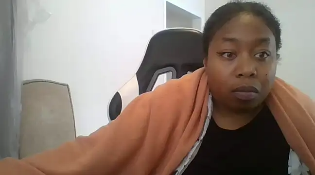 Snapshot of angeliquebelcali chatting on 02-20-25, 08:14 angeliquebelcali online show from 02-20-25, 08:14