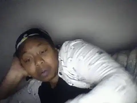 Snapshot of angeliquebelcali chatting on 02-21-25, 02:28 angeliquebelcali online show from 02-21-25, 02:28