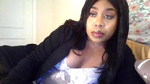Snapshot of angeliquebelcali chatting on 09-21-25, 01:51 angeliquebelcali online show from 09-21-25, 01:51